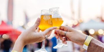Thessaloniki Beer Festival: O προαύλιος χώρος της ΔΕΘ μετατρέπεται σε ένα μεγάλο beer garden