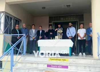 Στον αγιασμό 3ου και 17ου δημοτικών σχολείων Θεσσαλονίκης ο Στέλιος Αγγελούδης (φωτο+video)