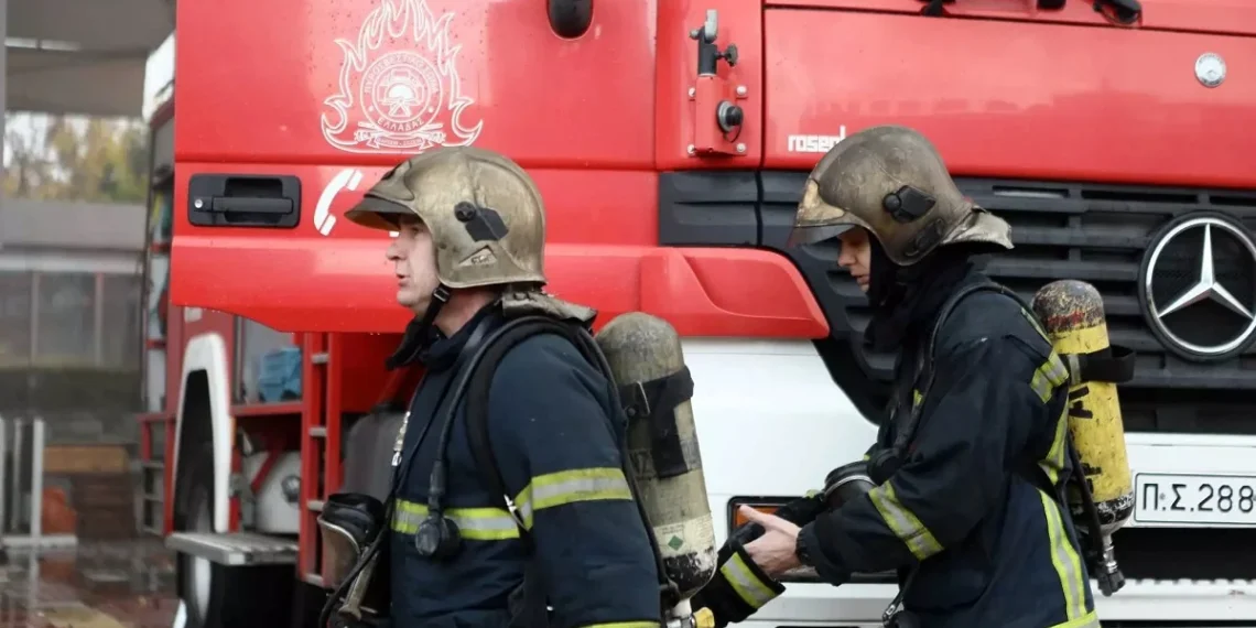 Θεσσαλονίκη: Συναγερμός μετά από καπνούς σε βυτιοφόρο με τα Μάλγαρα – Στο σημείο η Πυροσβεστική, εκτροπές στην κυκλοφορία