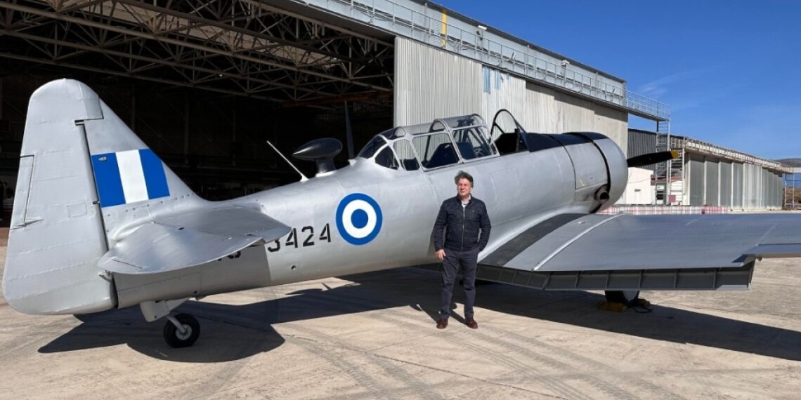 Θεσσαλονίκη: Επιστρέφει στους ελληνικούς αιθέρες το ιστορικό αεροσκάφος Ηarvard – Θα πετάξει πρώτη φορά με το Spitfire