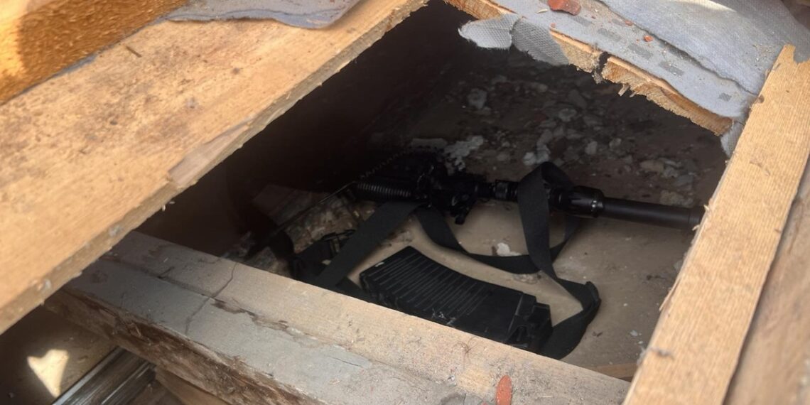 Θεσσαλονίκη: Ναρκέμπορας έκρυβε 27 δέματα ηρωίνης σε μπάλα ποδοσφαίρου – Δείτε φωτογραφίες και βίντεο