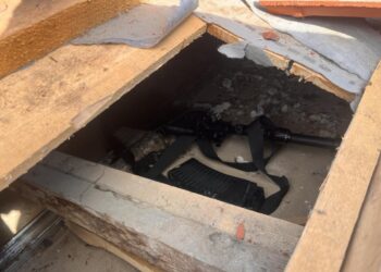 Θεσσαλονίκη: Ναρκέμπορας έκρυβε 27 δέματα ηρωίνης σε μπάλα ποδοσφαίρου – Δείτε φωτογραφίες και βίντεο