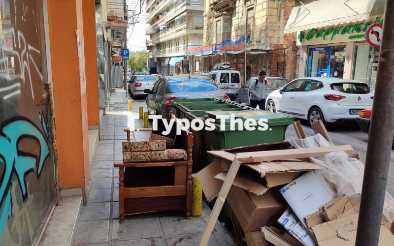 Θεσσαλονίκη: Καμπάνες ως 3.000 ευρώ για τα ανεξέλεγκτα ογκώδη στους δρόμους