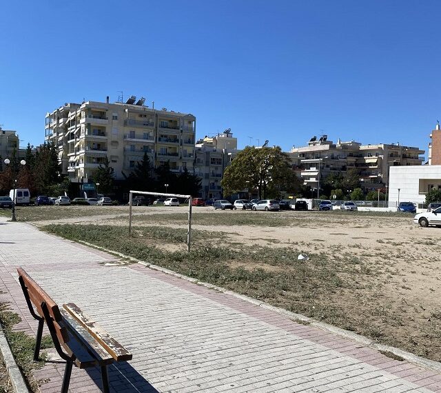 Εύοσμος: Θλιβερή η κατάσταση στα πάρκα του Δήμου (Εικόνες)