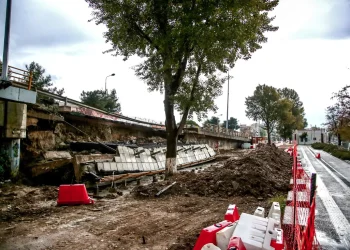 Θεσσαλονίκη: Στη Γέφυρα Δενδροποτάμου ο Ταχιάος και δύο μηχανικοί – Μελέτη fast track για το επίχωμα
