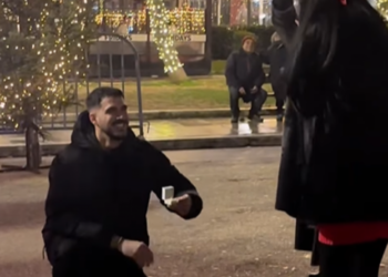 Θεσσαλονίκη: Πρόταση γάμου στην γιορτινή Αριστοτέλους – Το viral βίντεο του euosmos.gr