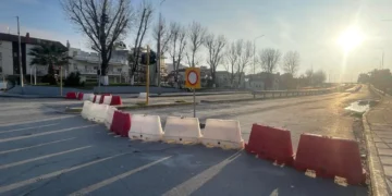 Κυκλοφοριακό μαρτύριο στη δυτική Θεσσαλονίκη – Ανάσα με αμφίδρομη κίνηση στο ένα ρεύμα της Δενδροποτάμου (Βίντεο)