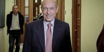 Τετραήμερο εθνικό πένθος για τον Κώστα Σημίτη