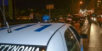 Θεσσαλονίκη: Μπήκε στο σπίτι της πρώην του και έκαψε ρούχα – Τον τσάκωσαν αστυνομικοί που μετέφεραν την 46χρονη στο σπίτι