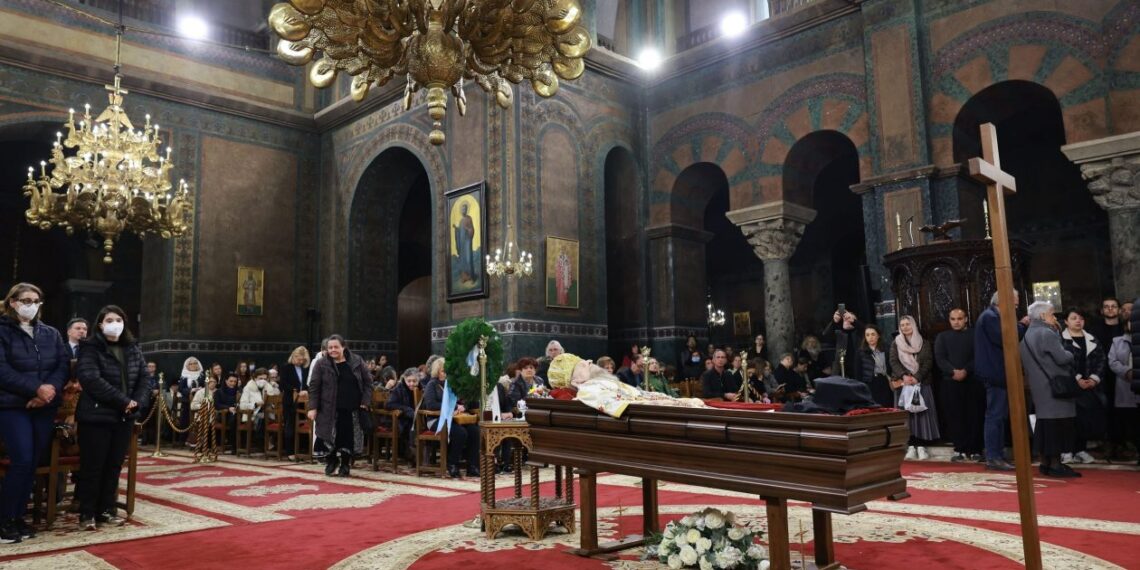 LIVE η εξόδιος ακολουθία για τον πρώην Μητροπολίτη Θεσσαλονίκης Άνθιμο