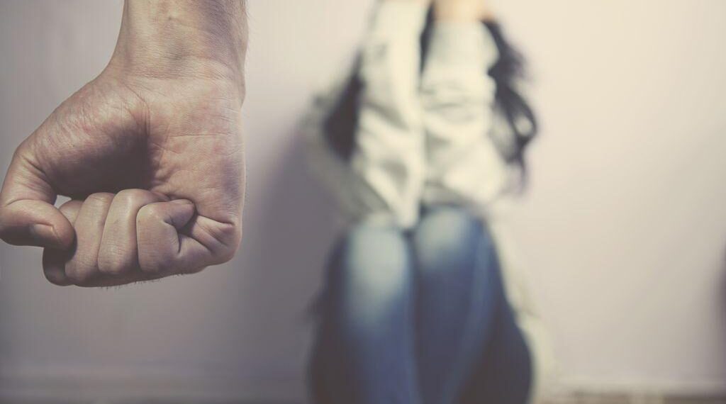 Θεσσαλονίκη: Τη σκότωσε και πήδηξε από το μπαλκόνι
