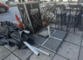 Θεσσαλονίκη: Γυναίκα τραυματίστηκε από ομπρέλα καταστήματος που έπεσε επάνω της – Δείτε φωτογραφίες