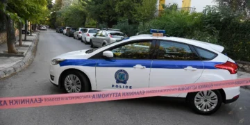 Ωραιόκαστρο: Προκαταρκτική έρευνα για τον τραυματισμό του 2χρονου αγοριού από καγκελόπορτα