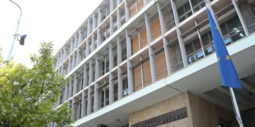 Αθωώθηκαν τα ΕΛΠΕ για την δυσοσμία