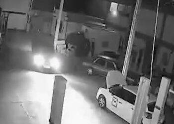 Θεσσαλονίκη: Διέρρηξαν επιχείρηση και έκλεψαν πανάκριβο αγροτικό όχημα μέσα σε 1,5 λεπτό – Βίντεο ντοκουμέντο