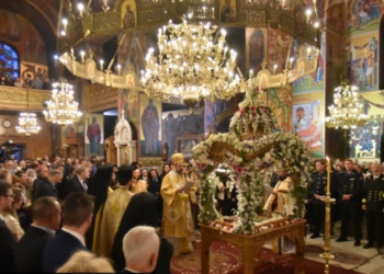 Παρακολουθήστε ζωντανά την ακολουθία του Επιταφίου από τη Μητρόπολη Θεσσαλονίκης