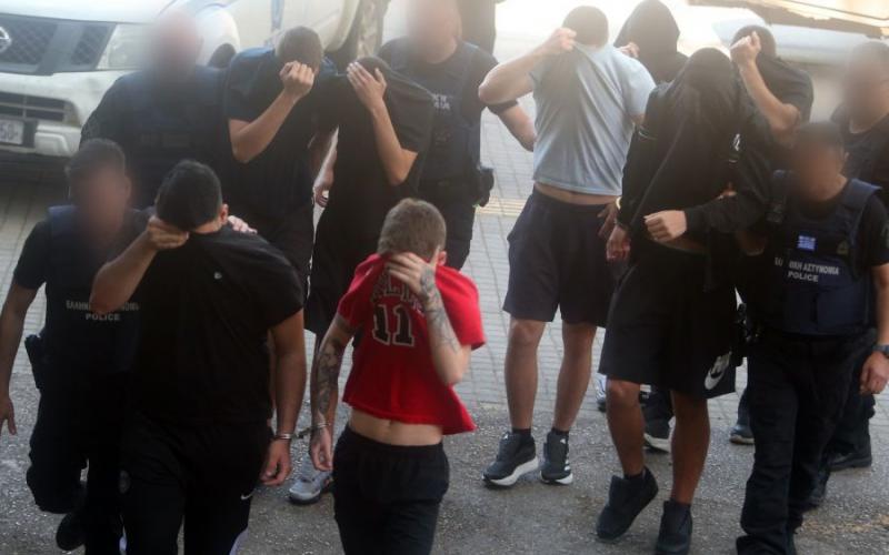 Θεσσαλονίκη: Στον ανακριτή σήμερα 13 μέλη της ακροδεξιάς εγκληματικής οργάνωσης