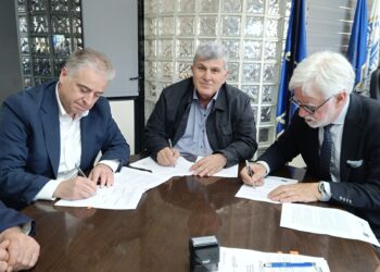 Υπογράφηκε η σύμβαση για την ανάπλαση του πάρκου Ελπίδος – Θα παραδοθεί στους πολίτες σε διάστημα 16 μηνών