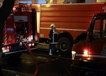 Περαία: Φωτιά σε κελί αστυνομικού τμήματος – Στο νοσοκομείο ένας κρατούμενος