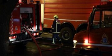 Περαία: Φωτιά σε κελί αστυνομικού τμήματος – Στο νοσοκομείο ένας κρατούμενος