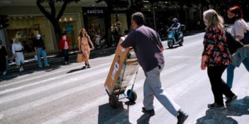 Θεσσαλονίκη: Κυριακή με καταστήματα ανοιχτά με 2 ωράρια – Ποιες ώρες