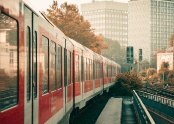 Δυτικός Προαστιακός Θεσσαλονίκης: Το σχέδιο, το κόστος και οι προοπτικές – Μέχρι το 2029 θα έχει παραδοθεί