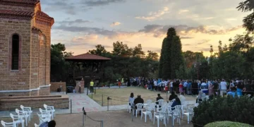 Σουρωτή: Βουλιάζει από κόσμο ο τάφος του Αγίου Παϊσίου ανήμερα της γιορτής του (Βίντεο)