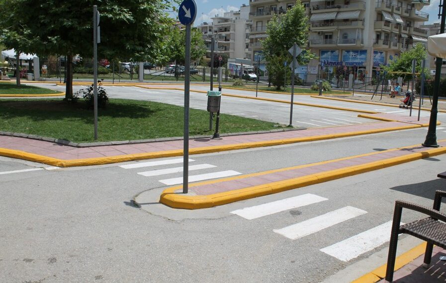 Επικίνδυνα φωτιστικά στο Πάρκο Κυκλοφοριακής Αγωγής του Δήμου Κορδελιού – Ευόσμου