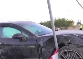 Σοβαρό τροχαίο με δύο τραυματίες στη Θέρμη – Ο ένας οδηγός έσπασε την ηλιοροφή και εξαφανίστηκε