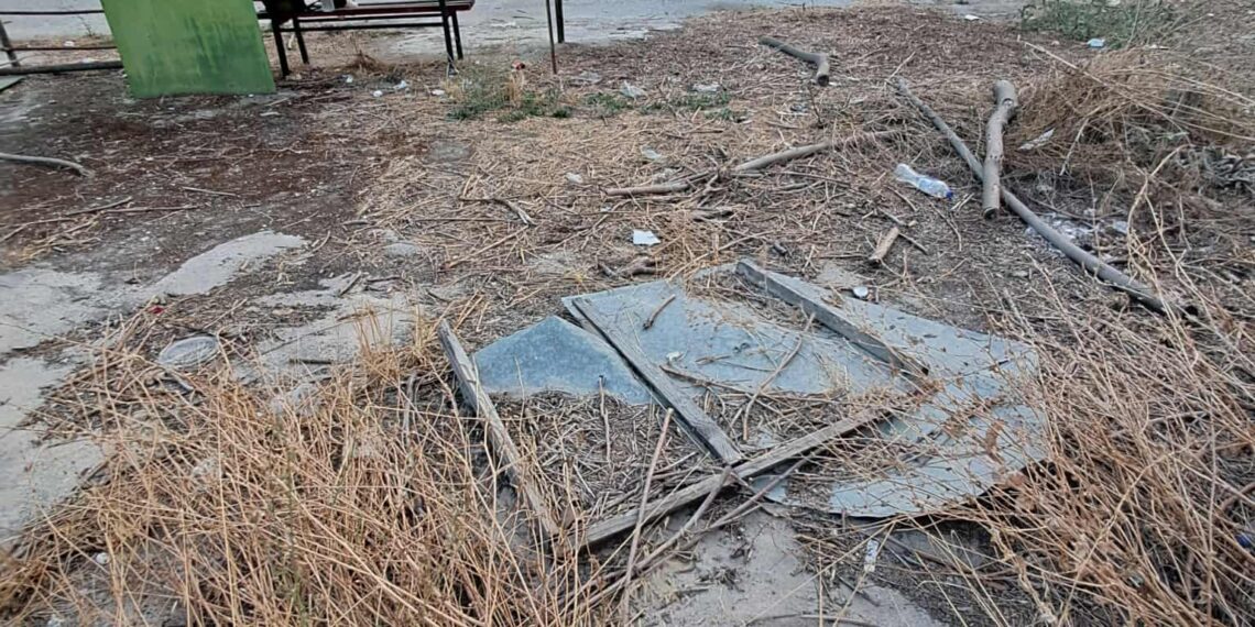 Εικόνες τραγικής εγκατάλειψης στο μοναδικό γήπεδο μπάσκετ της Λητής