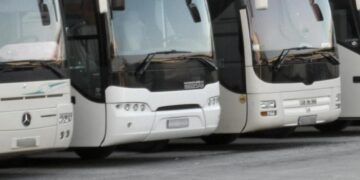Θεσσαλονίκη: 400 λεωφορεία για μεταφορά μαθητών – «Όλα βαίνουν καλώς»