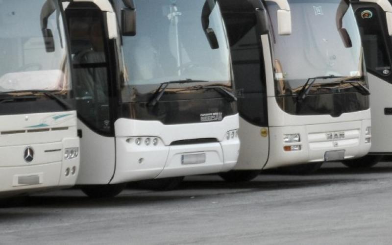 Θεσσαλονίκη: 400 λεωφορεία για μεταφορά μαθητών – «Όλα βαίνουν καλώς»