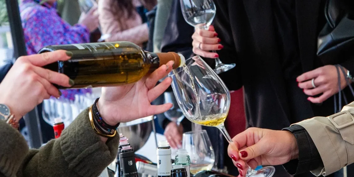 Συνεχίζεται και σήμερα το “Thessaloniki Wine Selfie” στο Λιμάνι Θεσσαλονίκης