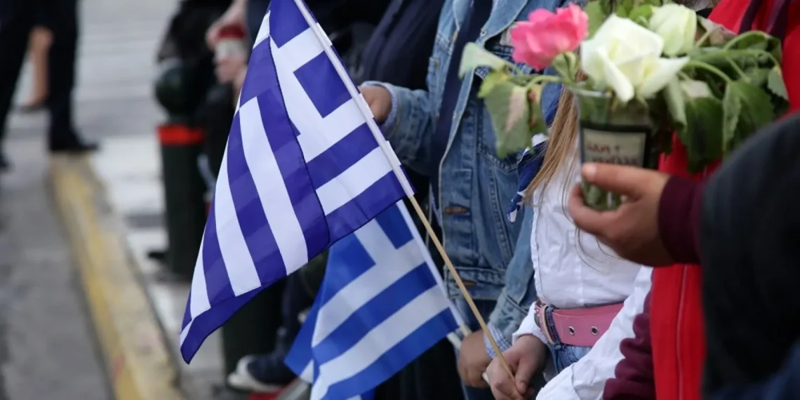 Η Θεσσαλονίκη στα γαλανόλευκα: Η μεγάλη στρατιωτική παρέλαση και τα νέα όπλα που ενισχύουν τις Ένοπλες Δυνάμεις