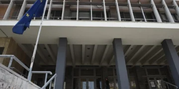 Εισαγγελική έρευνα για τον ξυλοδαρμό 13χρονων από τις ανήλικες στην Νυμφαίου