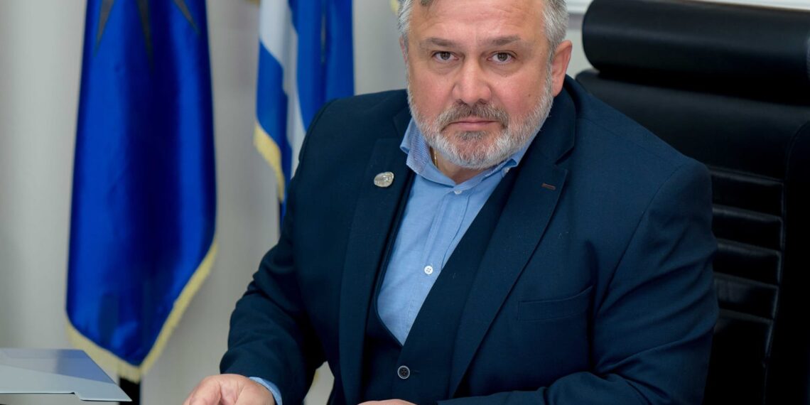 Βολές Μανδαλιανού κατα διοίκησης για την ώρα συνεδρίασης της λογοδοσίας