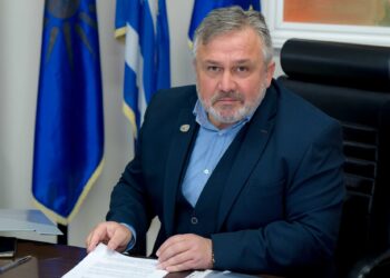 Βολές Μανδαλιανού κατα διοίκησης για την ώρα συνεδρίασης της λογοδοσίας