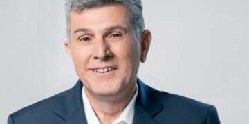 Λευτέρης Αλεξανδρίδης: «Στέλνω τις θερμότερες ευχές μου σε όλους τους συμπολίτες μου»