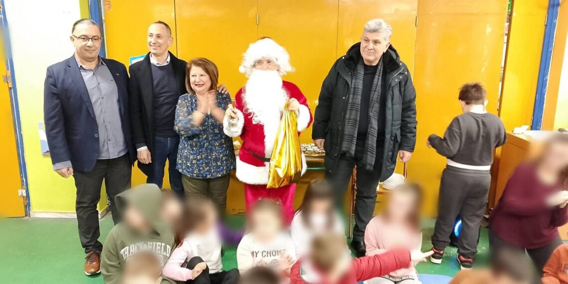 Δ’ ΚΑΠΗ Ευόσμου: Μοίρασε δώρα και αγάπη στους μαθητές του 3ου Ειδικού Σχολείου