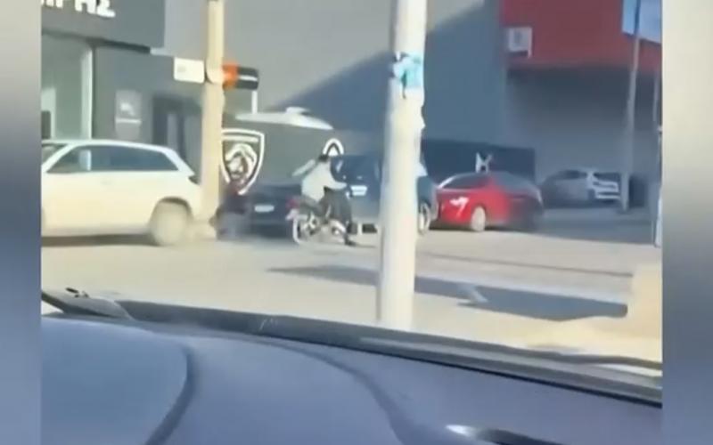 Καταδίωξη στη Μοναστηρίου – Για κακούργημα κατηγορείται ο 16χρονος