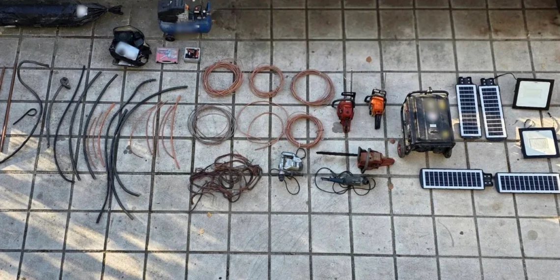 Θεσσαλονίκη: “Ποντικοί” άδειαζαν αποθήκες – Έκλεβαν αλυσοπρίονα, γεννήτριες μέχρι και… λάμπες – Δείτε φώτο