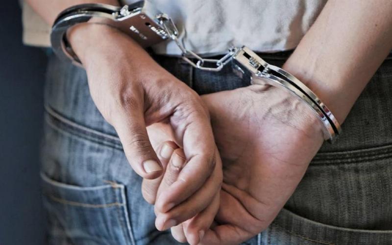Θεσσαλονίκη: Χειροπέδες σε 23χρονο – Είχε μαχαίρι και ποσότητα κάνναβης