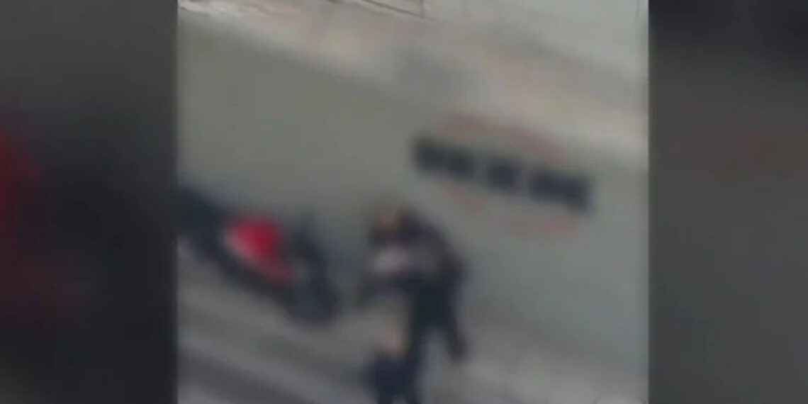 Αμπελόκηποι: Πατέρας παράτησε το μωρό μέσα στο αυτοκίνητο και κατέβηκε για να τσακωθεί με άλλον οδηγό