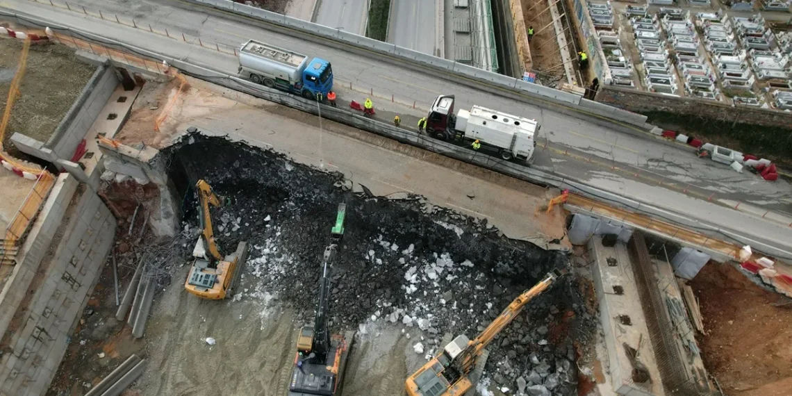 Θεσσαλονίκη – Fly over: Εντυπωσιακές αεροφωτογραφίες από την κατεδάφιση της γέφυρας Πανοράματος