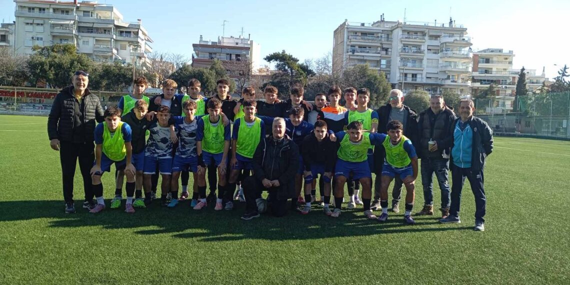 4ο ΓΕΛ: Πρωταθλήτρια σε ολόκληρη τη Μακεδονία η ομάδα ποδοσφαίρου του