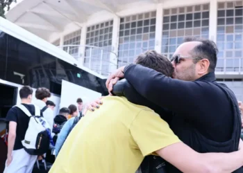 ΥΠΕΞ: Επαναπατρίστηκαν οι πρώτοι 162 Έλληνες από τη Μέση Ανατολή