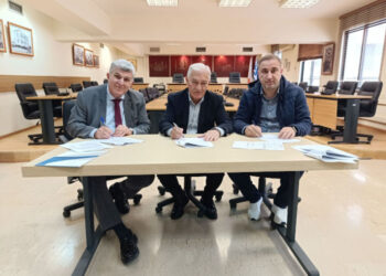 Υπογράφτηκε η προγραμματική σύμβαση εκπόνησης μελέτης για τη συντήρηση της γέφυρας της Λεωφόρου Δενδροποτάμου