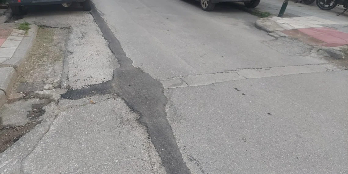 Δήμος Κορδελιού Ευόσμου: Συμφωνία κυριών με τους οργανισμούς για τα μπαλώματα στους δρόμους – Προγραμματισμός εργασιών, ξεκινούν ασφαλτοστρώσεις