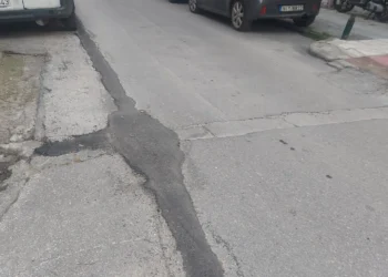 Δήμος Κορδελιού Ευόσμου: Συμφωνία κυριών με τους οργανισμούς για τα μπαλώματα στους δρόμους – Προγραμματισμός εργασιών, ξεκινούν ασφαλτοστρώσεις