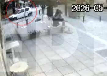 Εύοσμος: Βίντεο σοκ από την επίθεση νεαρών σε 22χρονο
